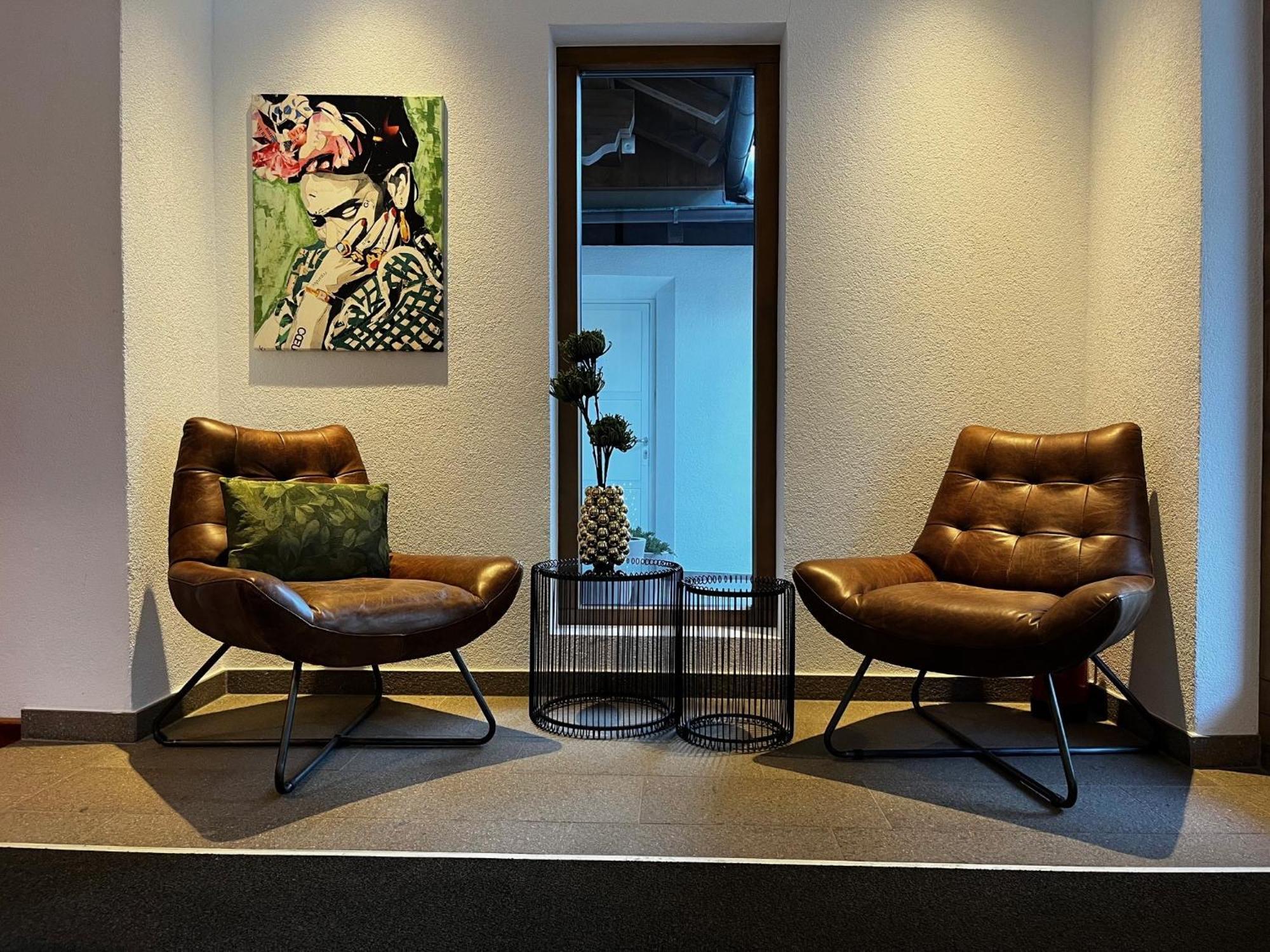Appartements Maria Theresia 세르파우스 외부 사진